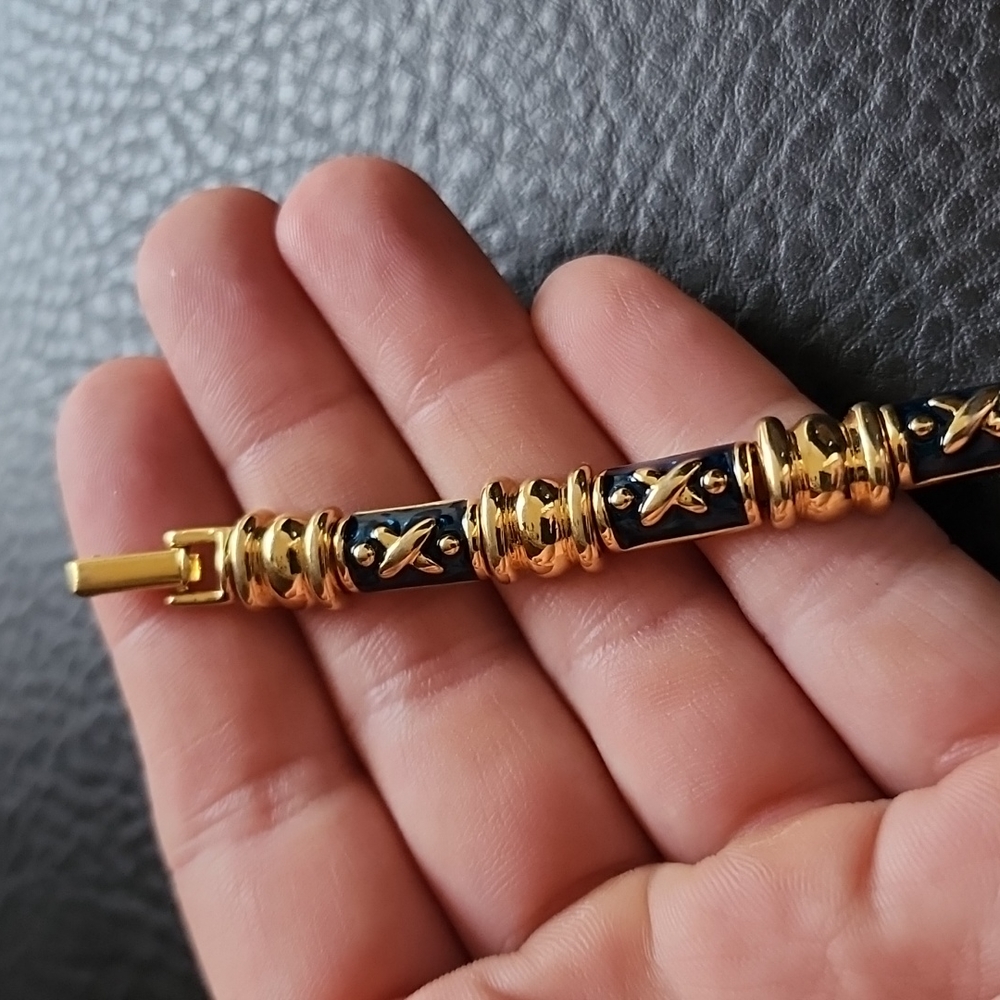 Joan Rivers bracelet - Picture 5 of 9